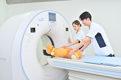 胃透視の撮影練習の様子