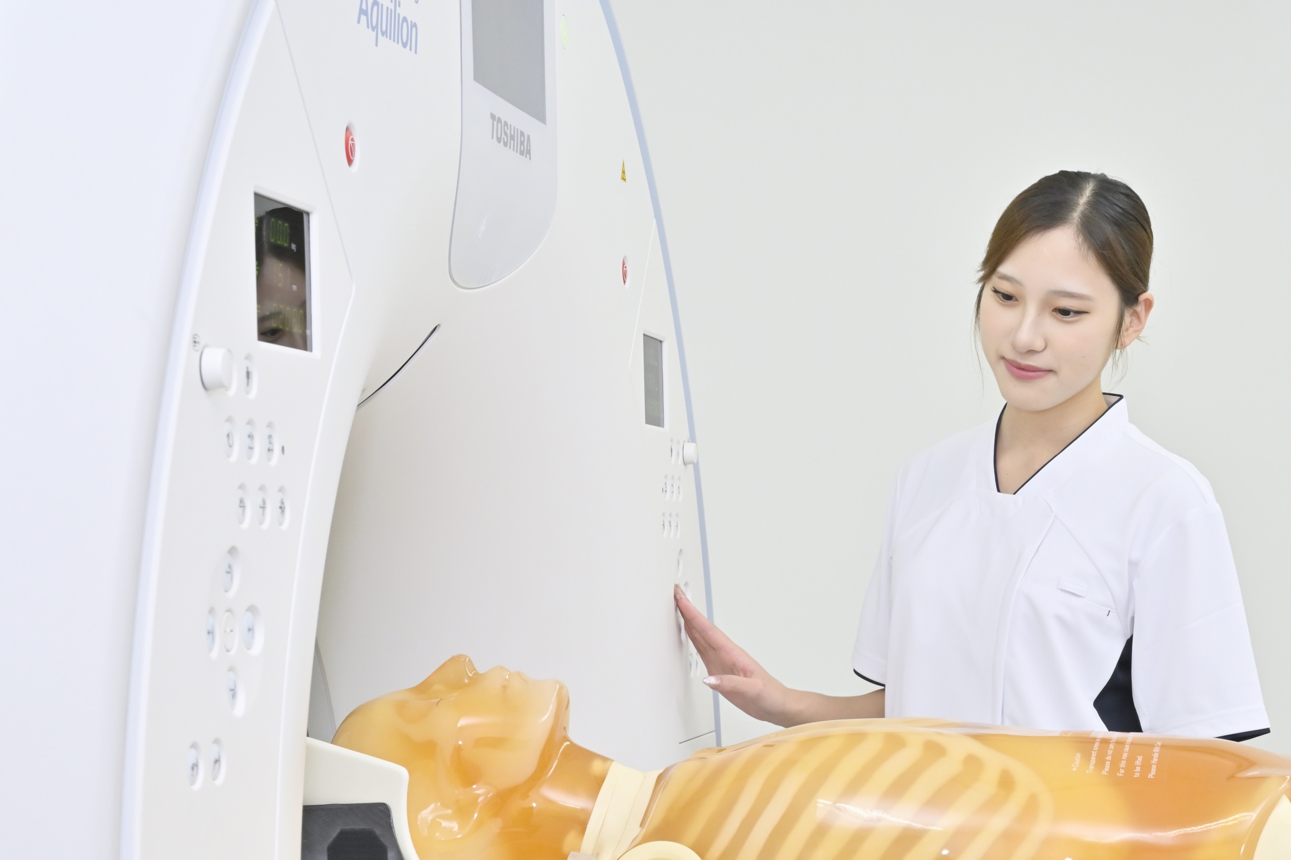 学生が実習する様子